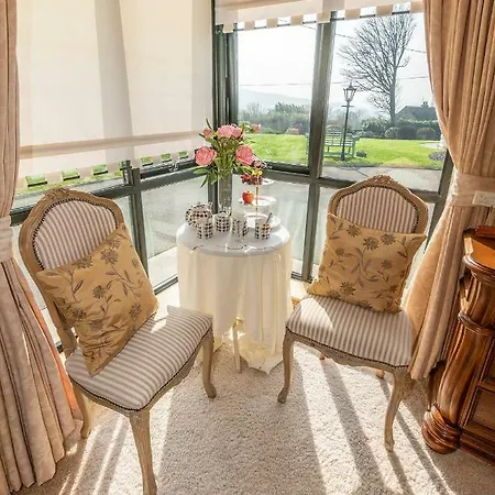 B&B Rose Garden