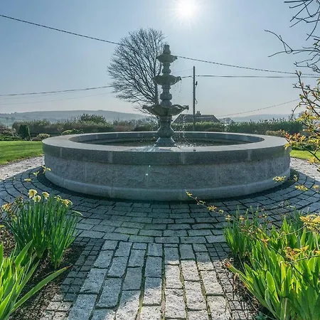 B&B Rose Garden *